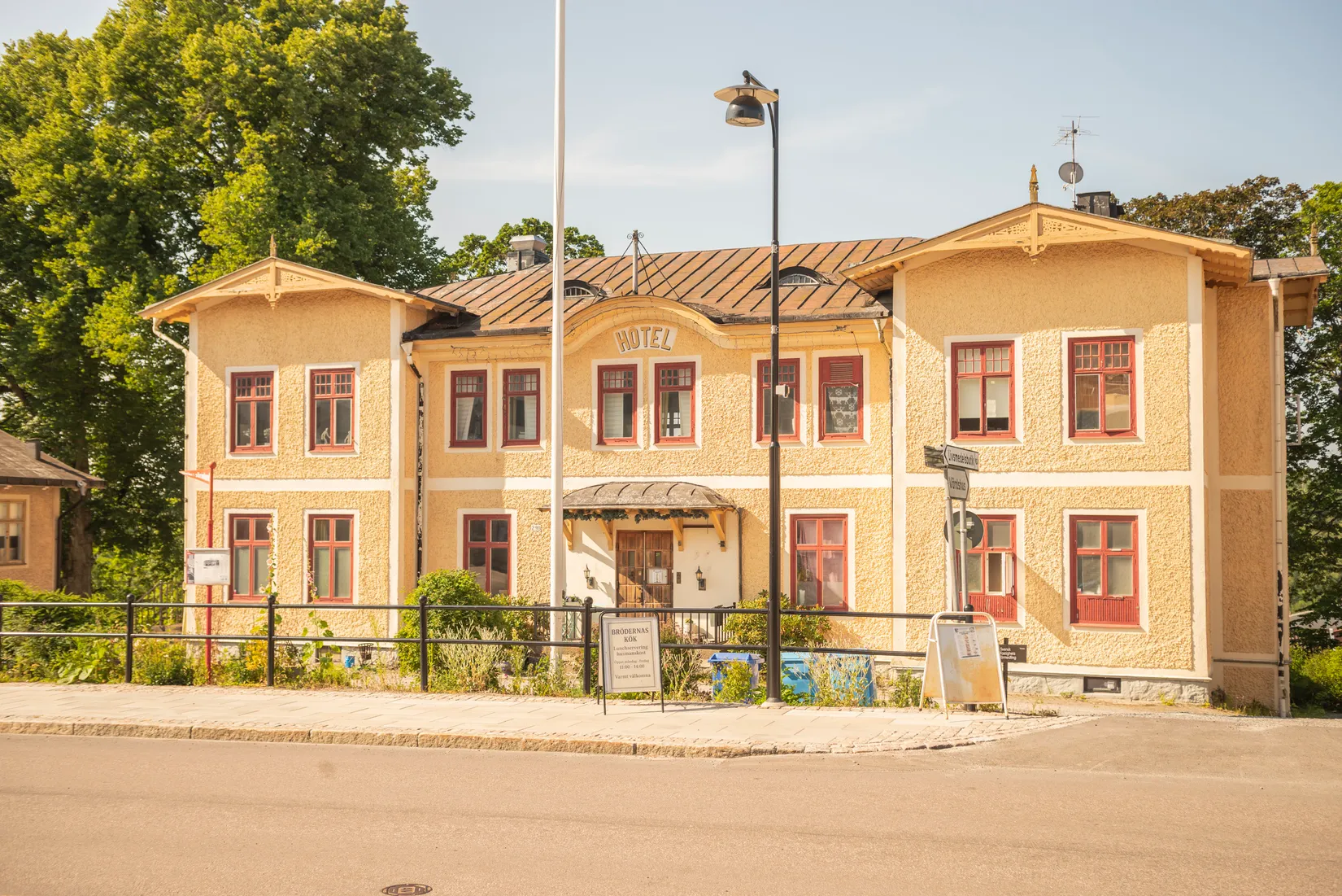 Villa, Reveljvägen 2, Malmköping, Flen