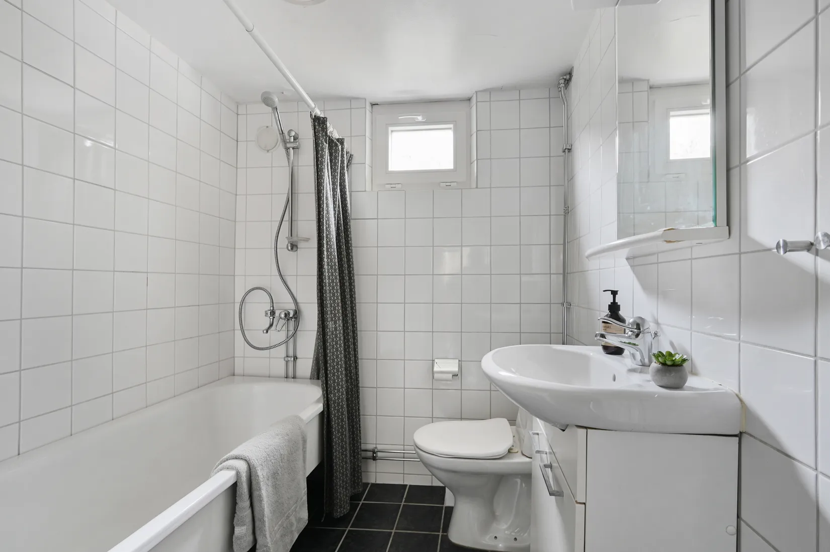 Villa, Cederströmsvägen 24, Blackeberg, Stockholm