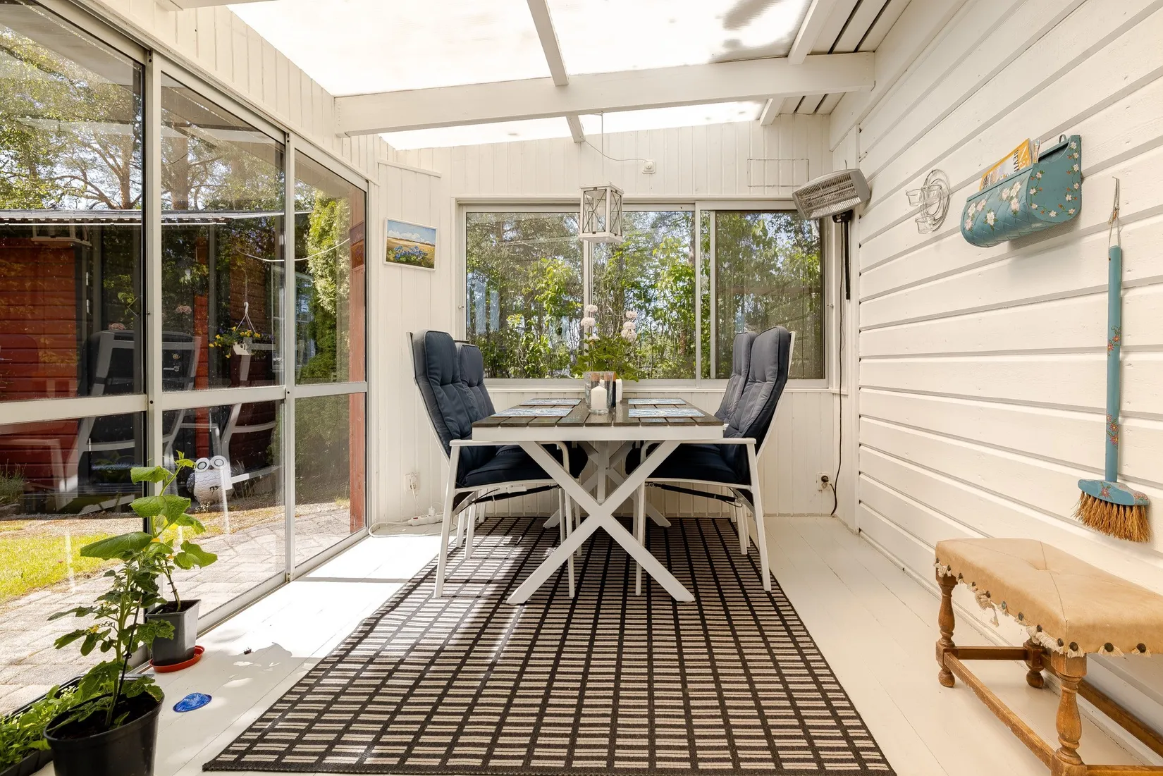 Villa, Olstorpsvägen 24, Ostra/Sundbyholm, Eskilstuna