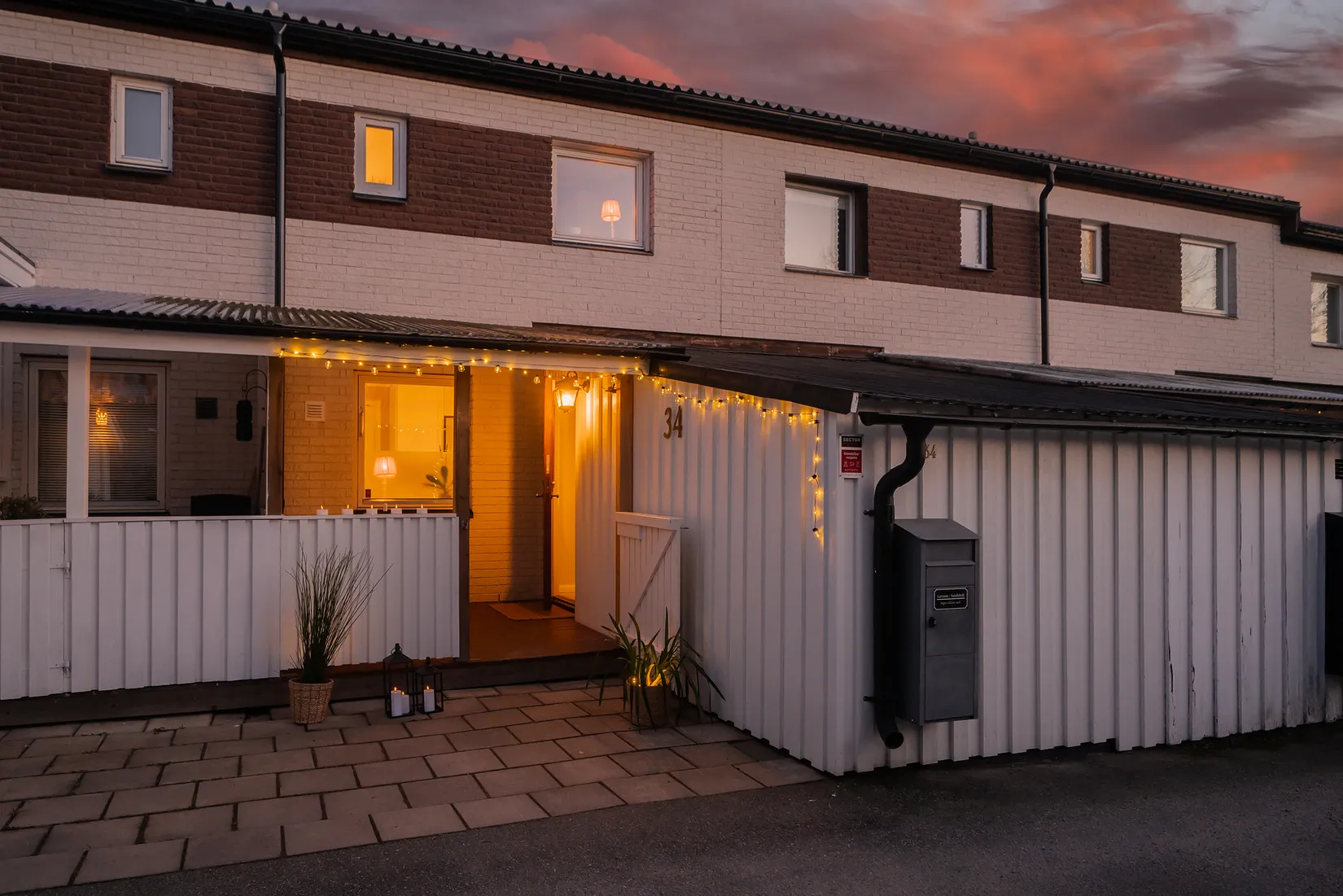 Radhus, Gräsvägen 34, Huddinge Kynäs, Huddinge