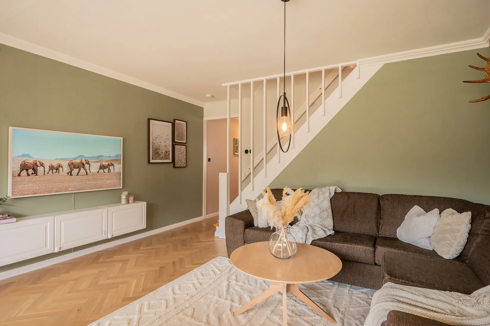 Radhus, Gräsvägen 34, Huddinge Kynäs, Huddinge