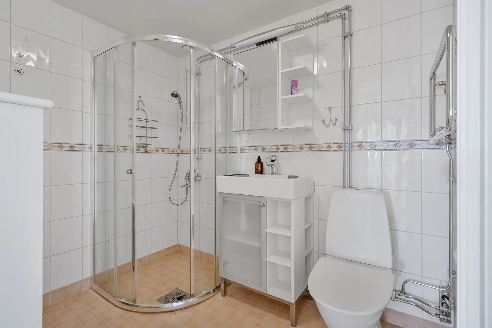 Bostadsrätt, Centralvägen 5, Centralt, Upplands Väsby
