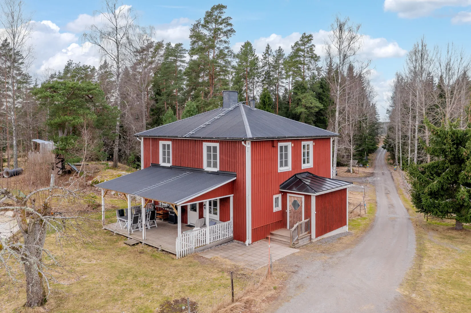 Villa, Gård/Skog, Stäringe BOSTORP, Flen