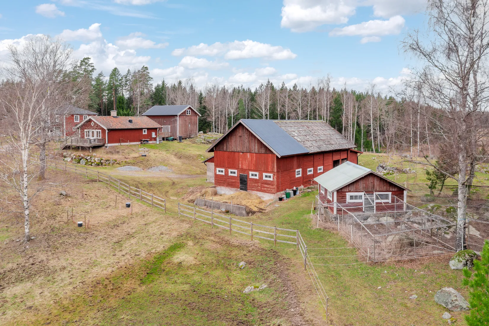 Villa, Gård/Skog, Stäringe BOSTORP, Flen