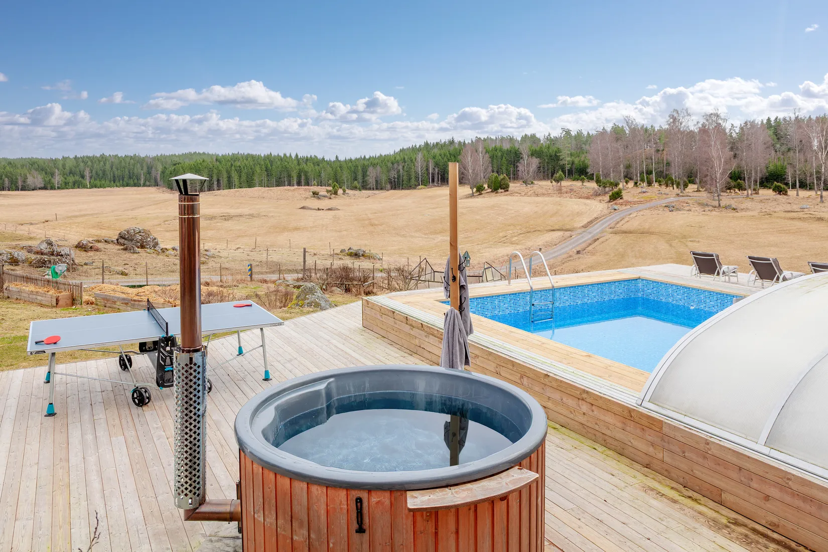 Villa, Gård/Skog, Stäringe BOSTORP, Flen