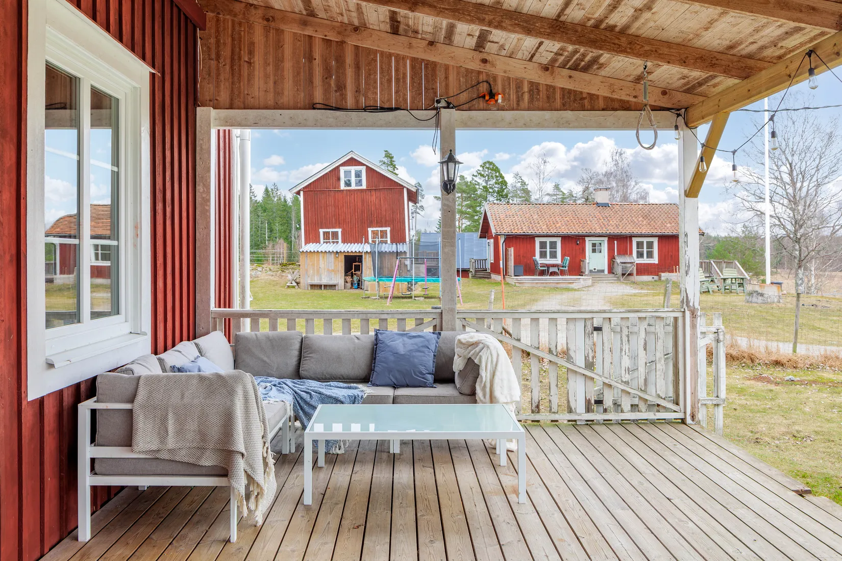 Villa, Gård/Skog, Stäringe BOSTORP, Flen