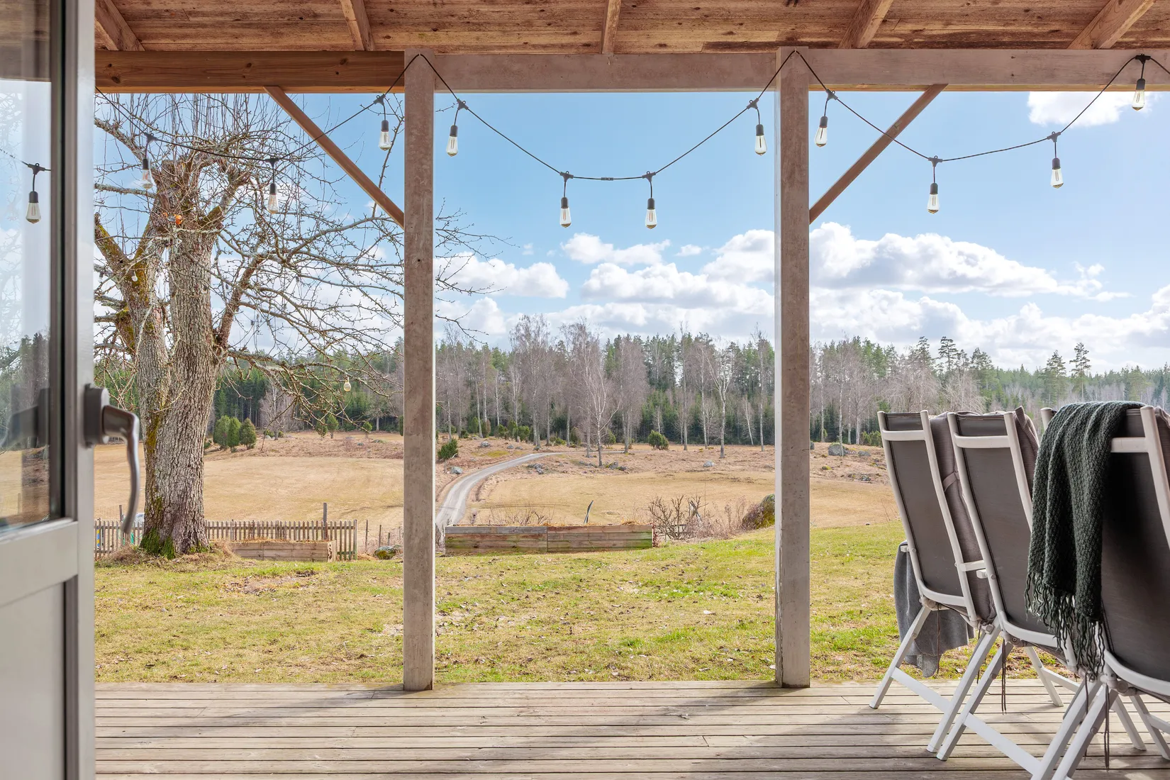 Villa, Gård/Skog, Stäringe BOSTORP, Flen