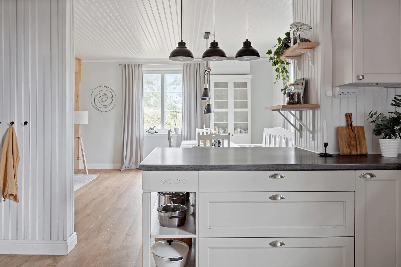 Villa, Gård/Skog, Stäringe BOSTORP, Flen