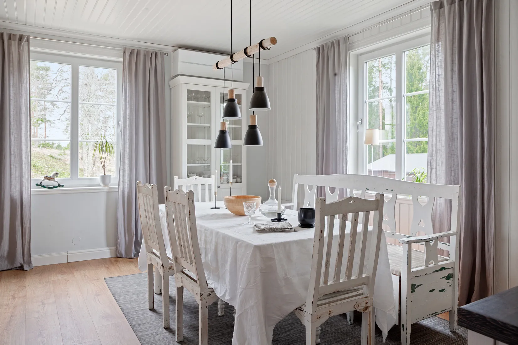 Villa, Gård/Skog, Stäringe BOSTORP, Flen