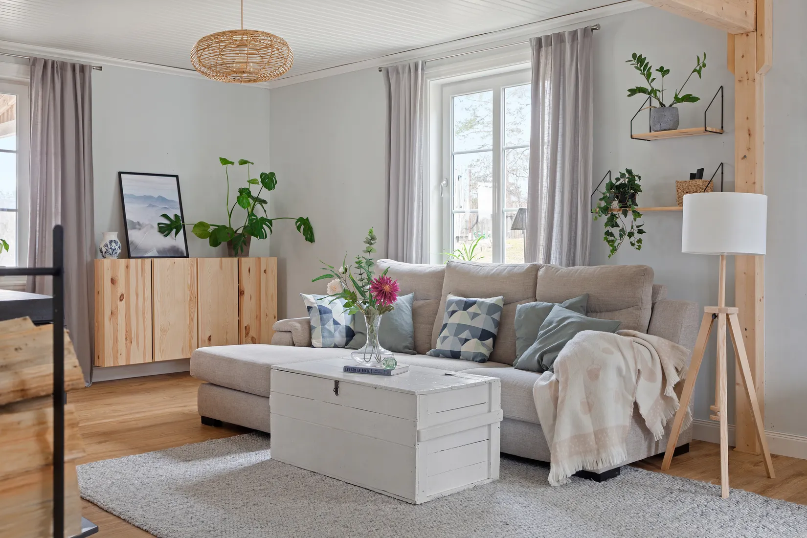 Villa, Gård/Skog, Stäringe BOSTORP, Flen