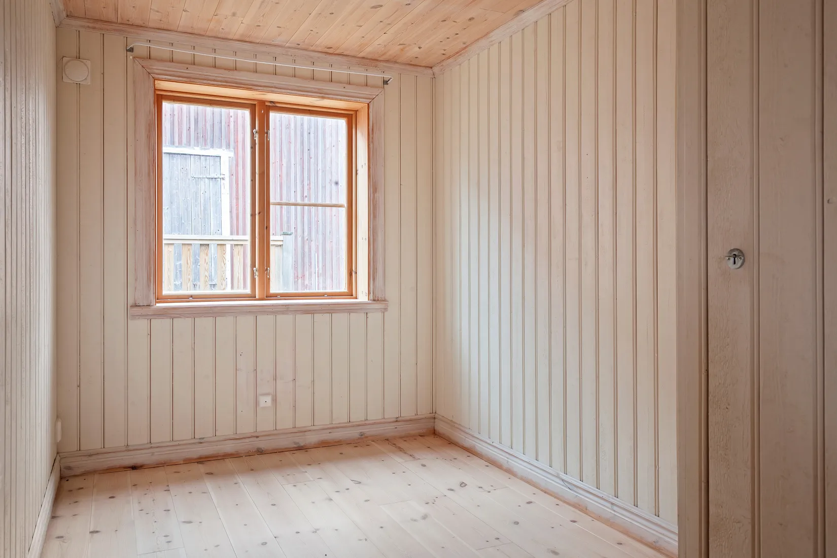 Villa, Gård/Skog, Stäringe BOSTORP, Flen