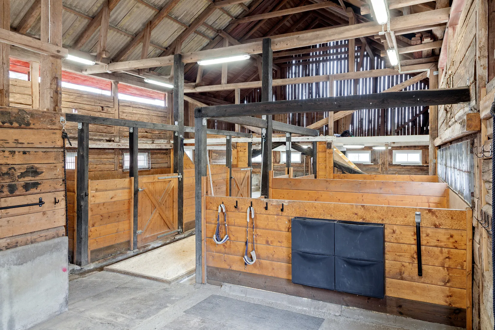 Villa, Gård/Skog, Stäringe BOSTORP, Flen