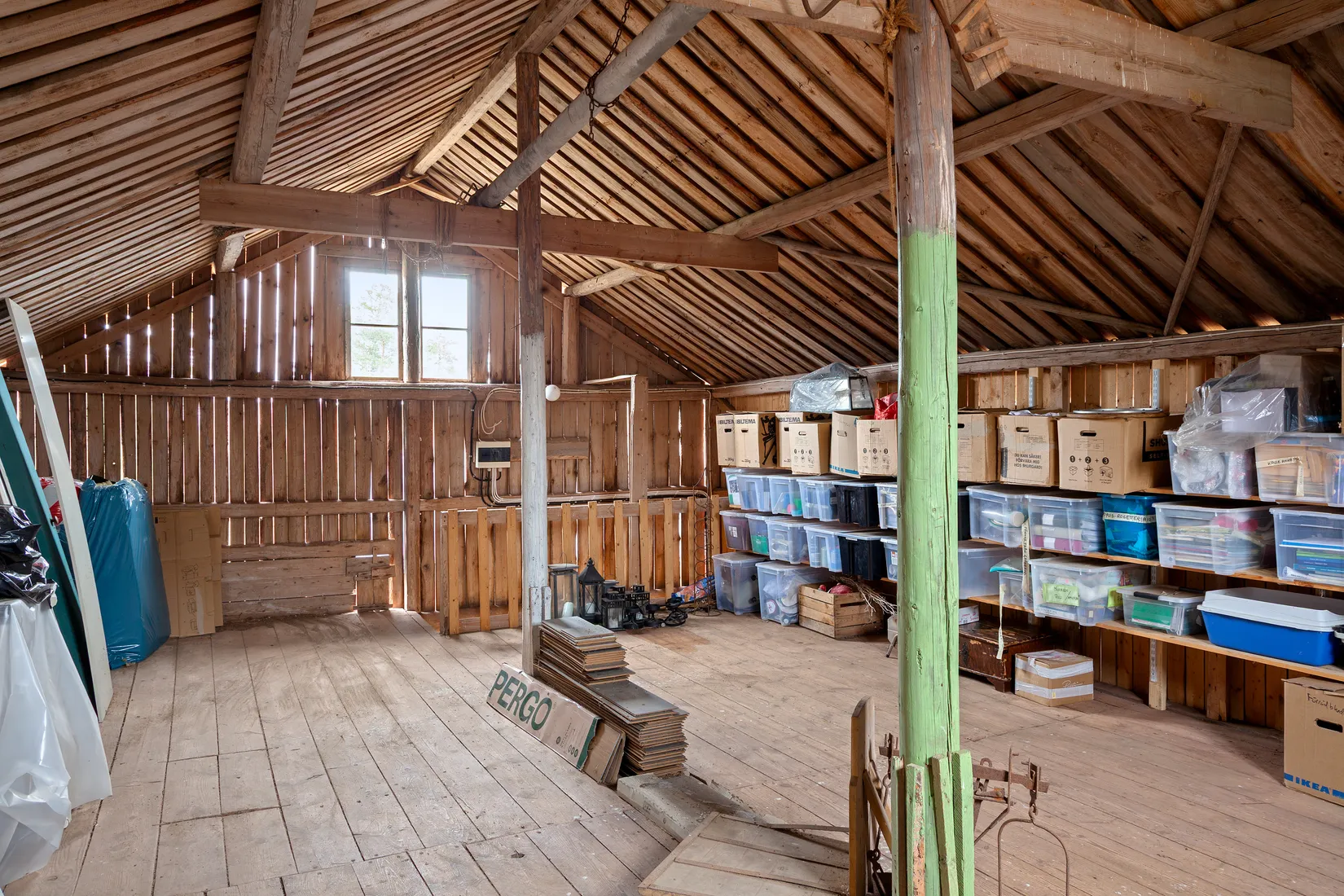 Villa, Gård/Skog, Stäringe BOSTORP, Flen