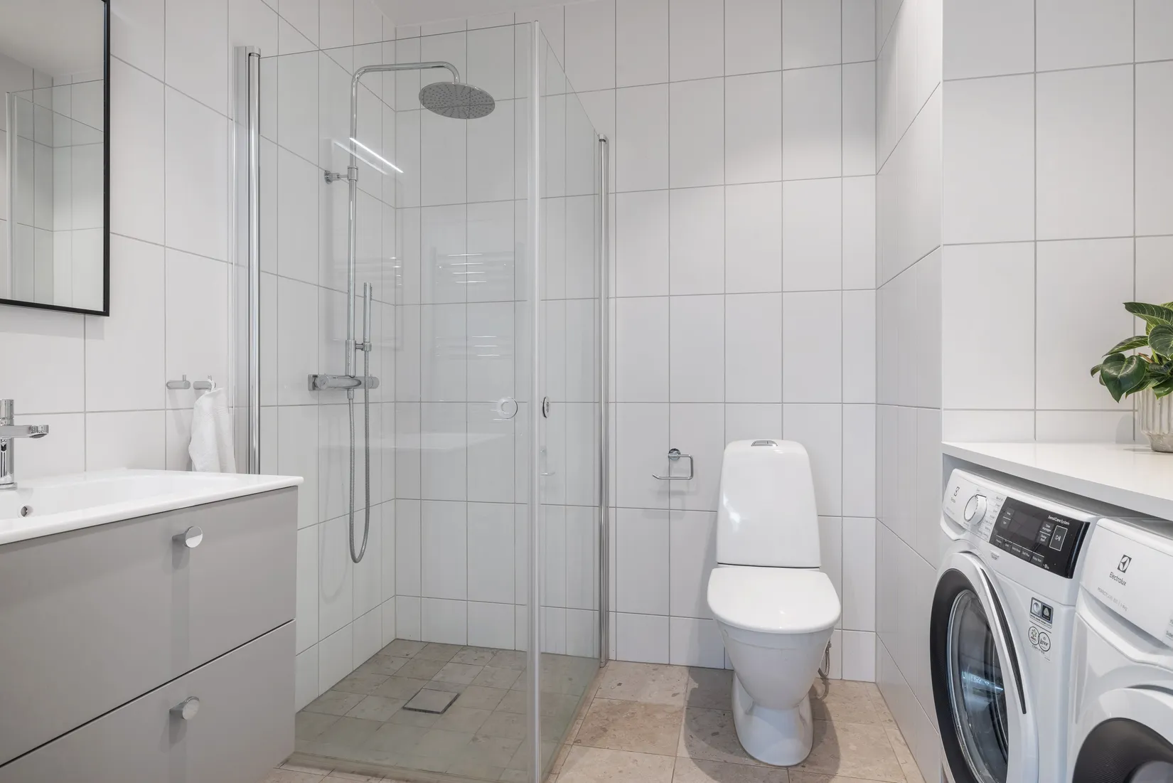 Bostadsrätt, Radhus, Åbroddsvägen 5H, Kummelnäs, Nacka