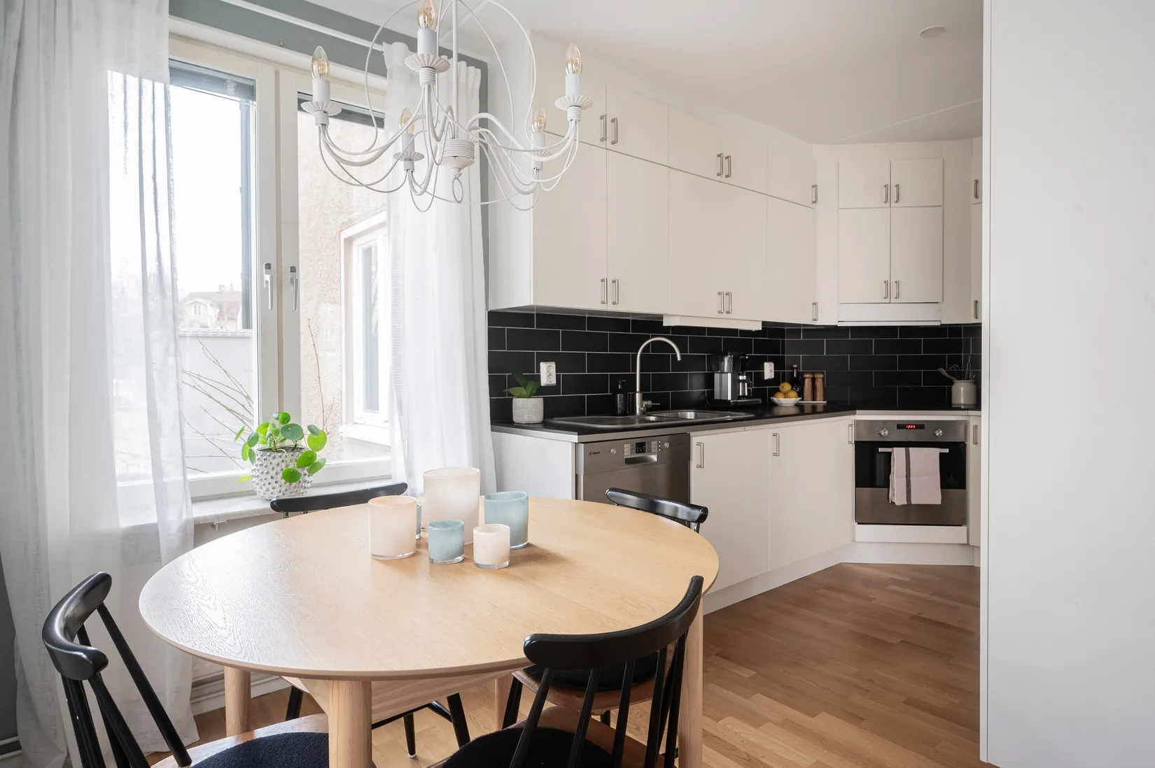 Bostadsrätt, Förrådsvägen 27, Centrala Huddinge, Huddinge
