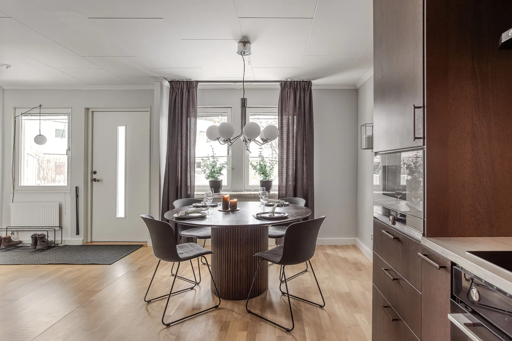 Radhus, Kungsbackavägen 63, Sundsvall