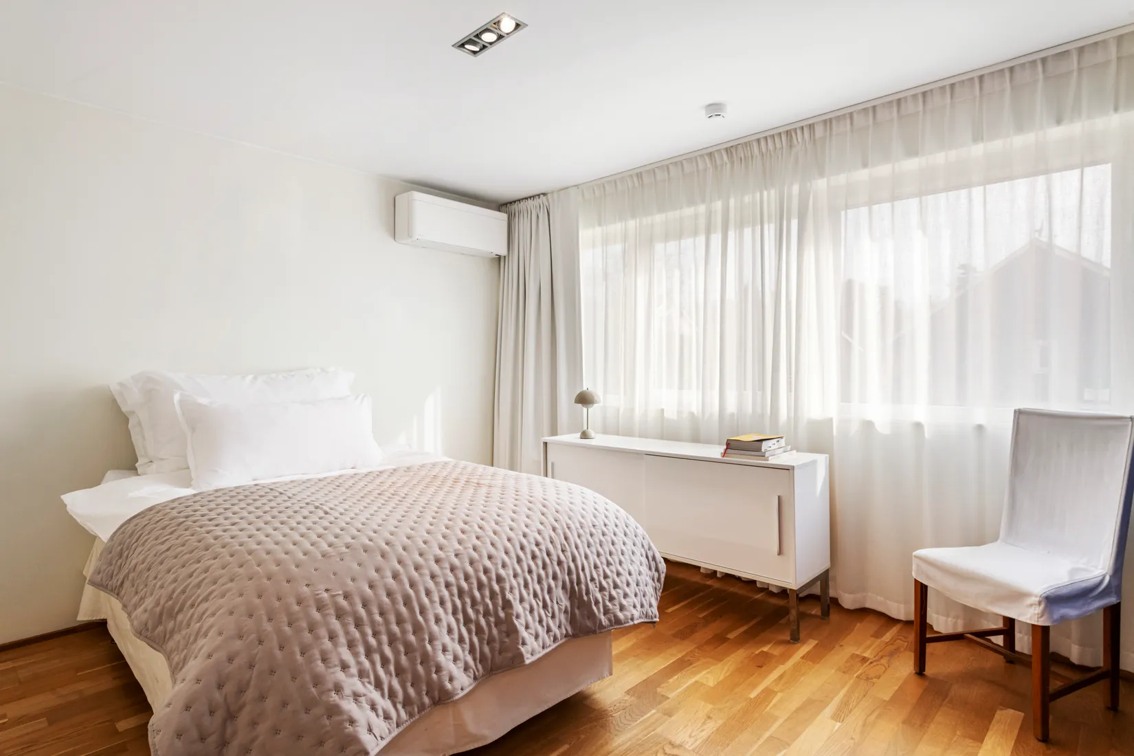 Villa, Radhus, Blockvägen 3, Vallabrink, Täby