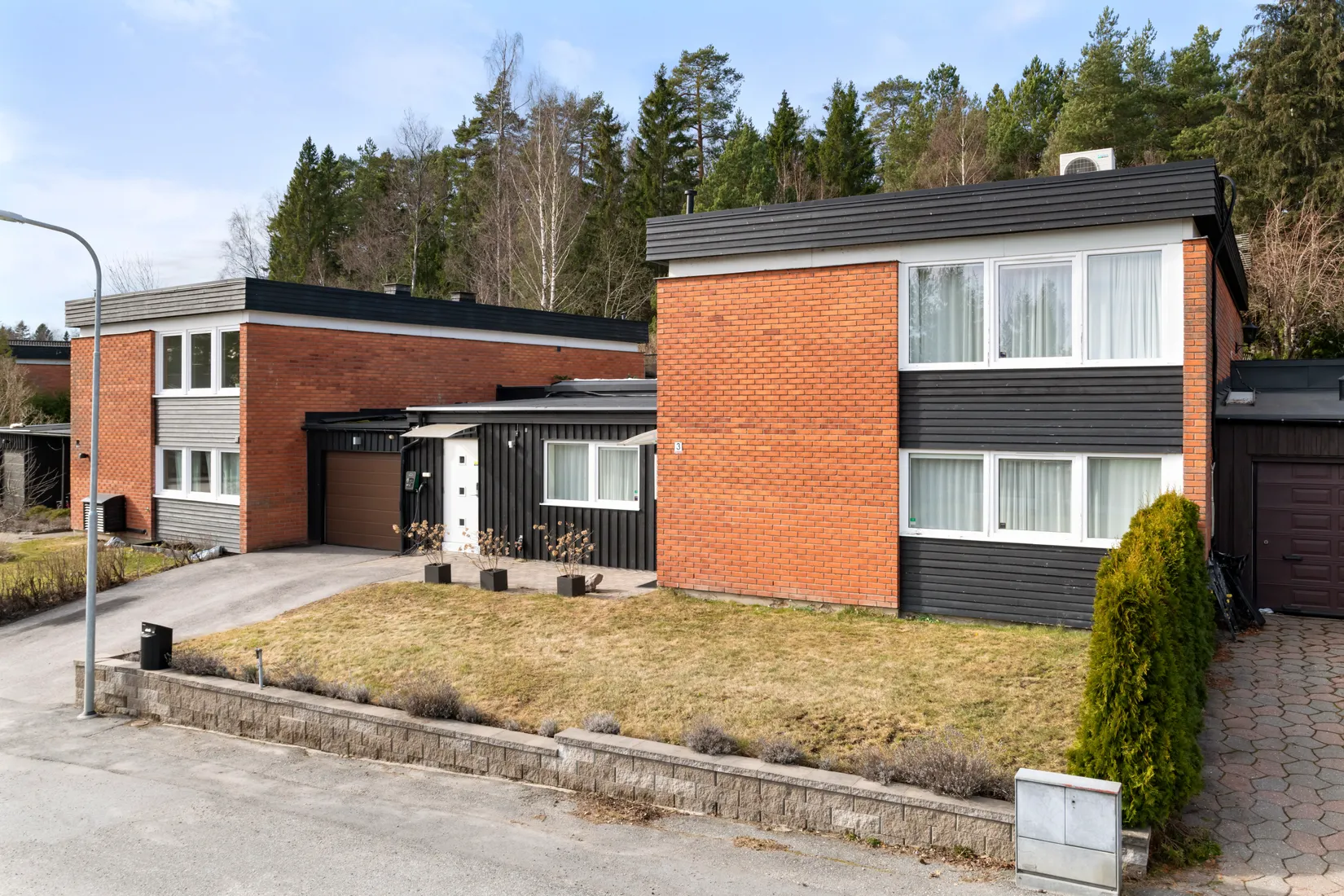 Villa, Radhus, Blockvägen 3, Vallabrink, Täby