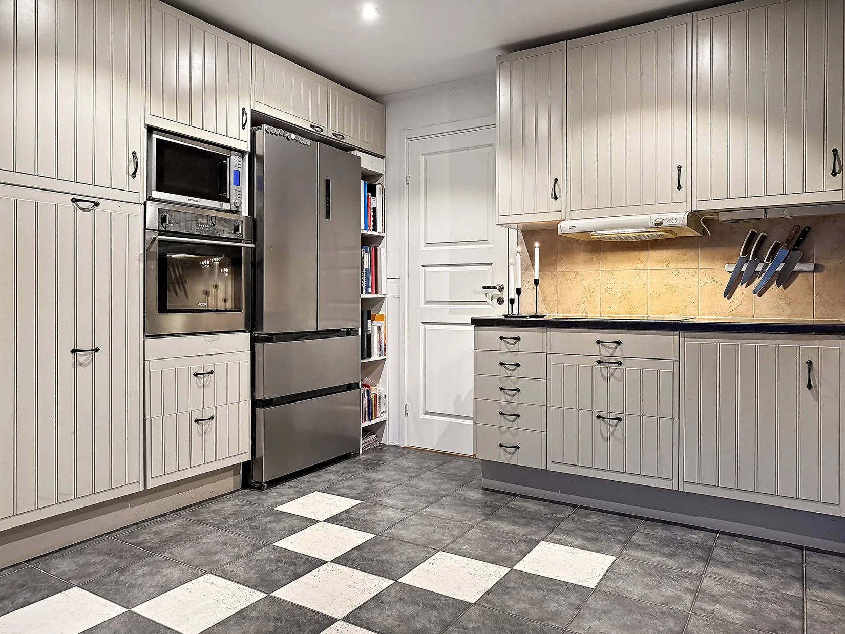 Villa, Radhus, Björkvallavägen 95, Upplands Väsby