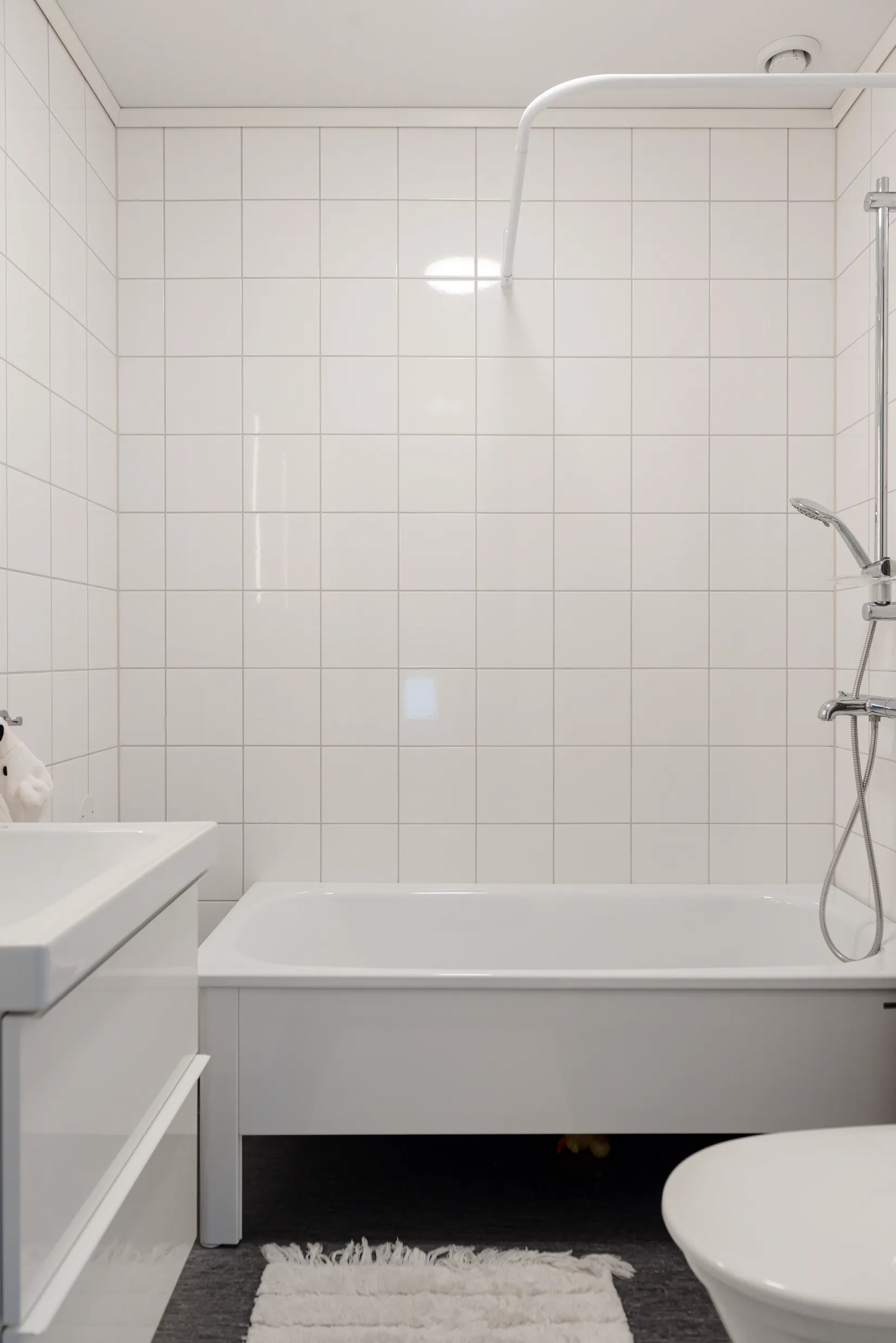 Bostadsrätt, Radhus, Gärdesvägen 1E, Bålsta Väppeby Äng, Håbo