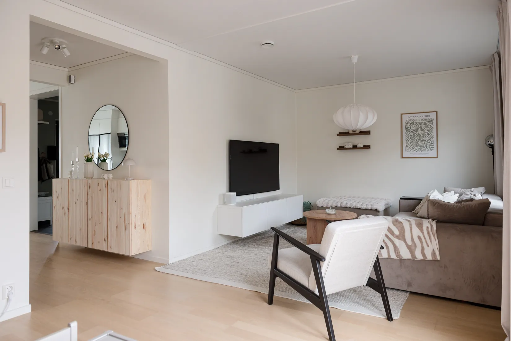 Bostadsrätt, Radhus, Gärdesvägen 1E, Bålsta Väppeby Äng, Håbo