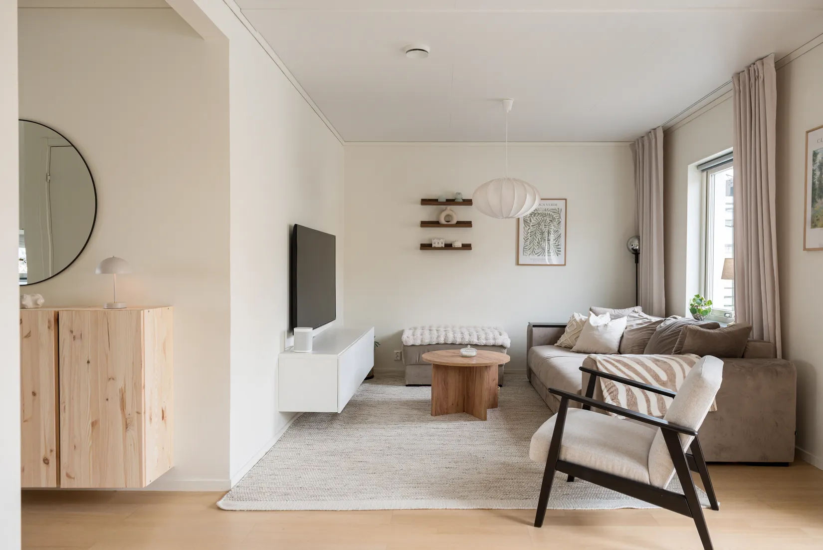 Bostadsrätt, Radhus, Gärdesvägen 1E, Bålsta Väppeby Äng, Håbo