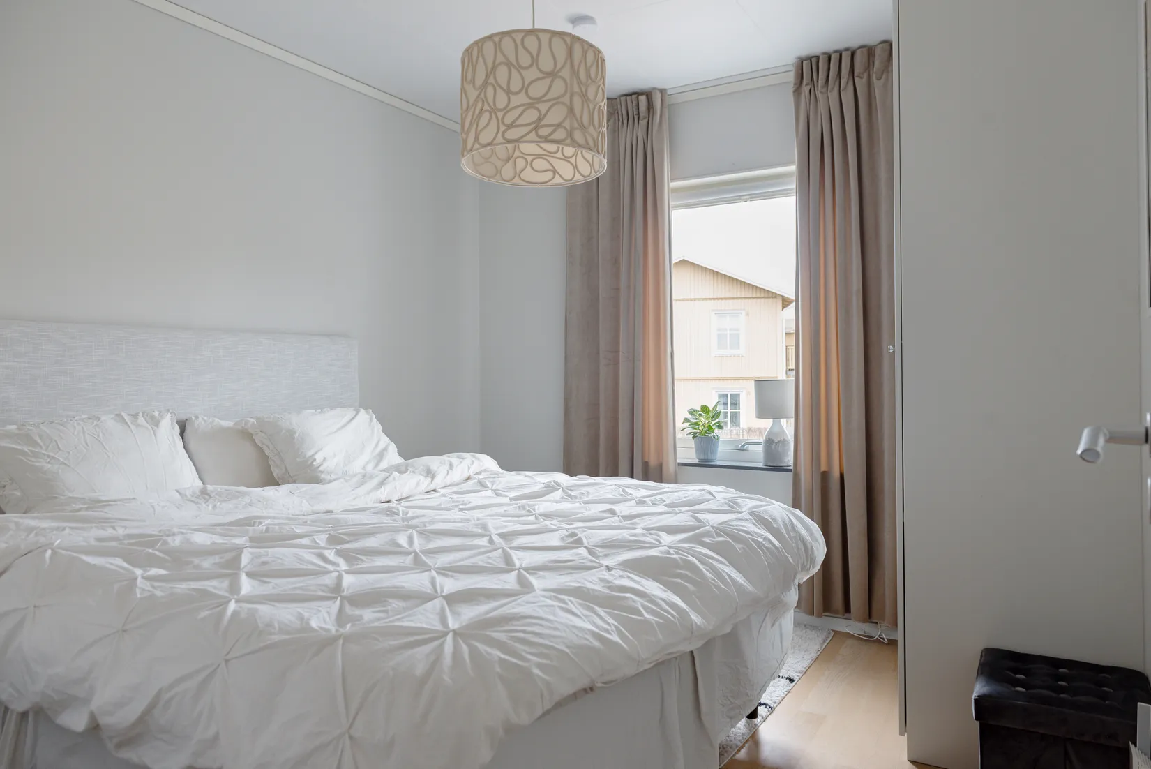 Bostadsrätt, Radhus, Gärdesvägen 1E, Bålsta Väppeby Äng, Håbo