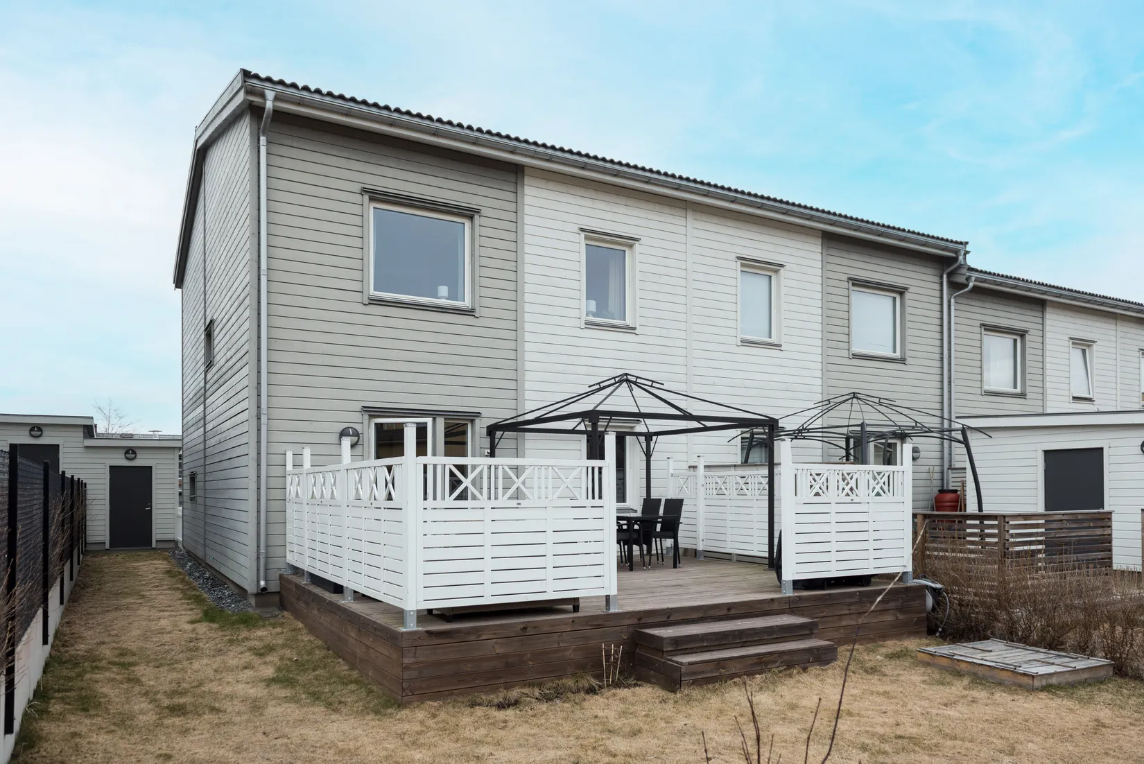 Bostadsrätt, Radhus, Gärdesvägen 1E, Bålsta Väppeby Äng, Håbo