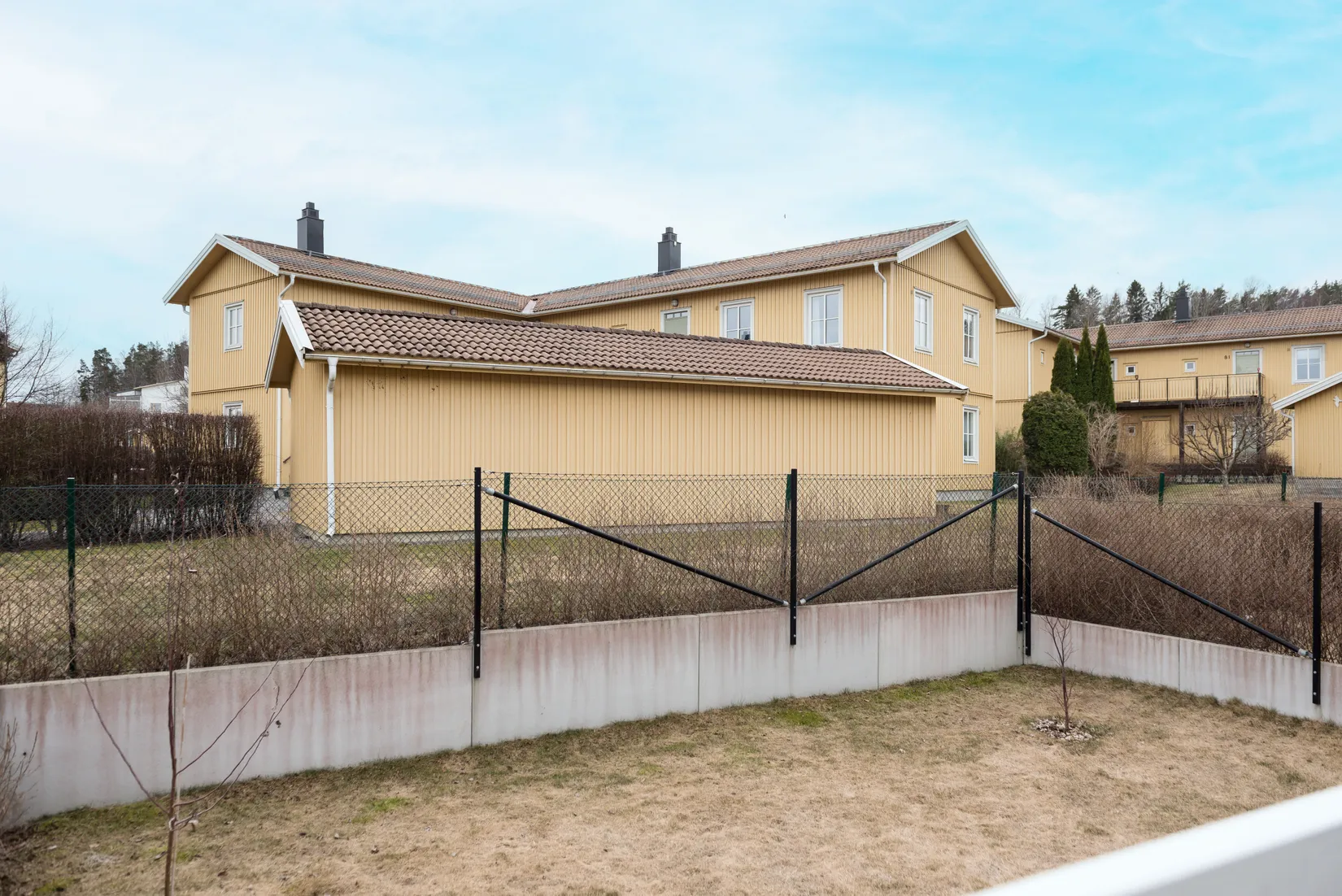 Bostadsrätt, Radhus, Gärdesvägen 1E, Bålsta Väppeby Äng, Håbo