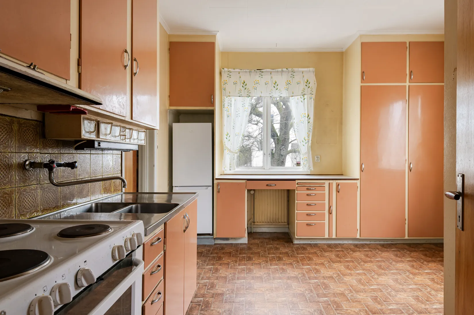 Villa, Abborrgränd 8, Hyddmarken, Motala