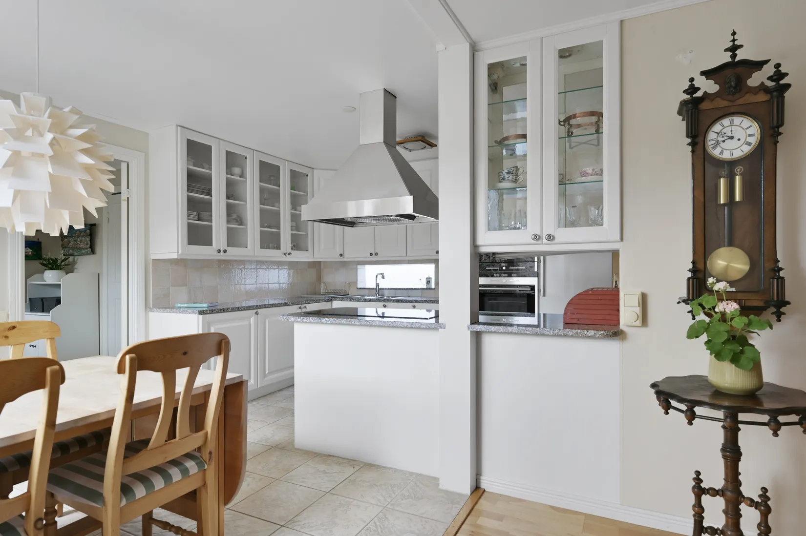 Villa, Radhus, Bandygränd 22, Ekerö Hummelvreten, Ekerö