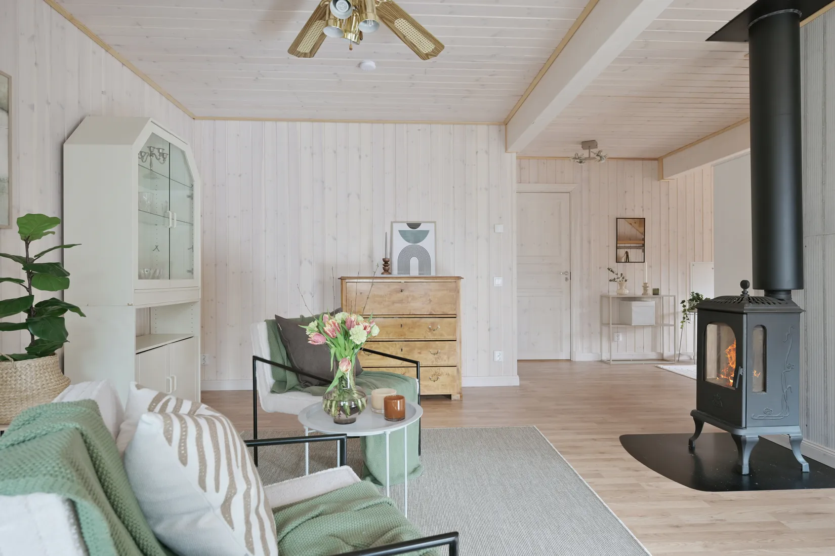 Villa, Aprilvägen 4, Trollbäcken, Tyresö