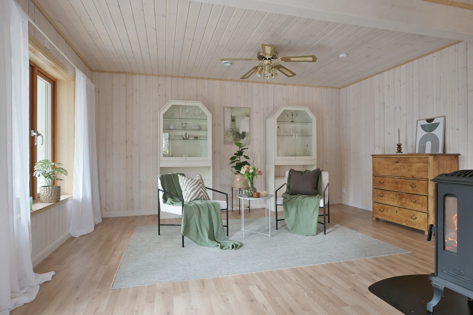 Villa, Aprilvägen 4, Trollbäcken, Tyresö