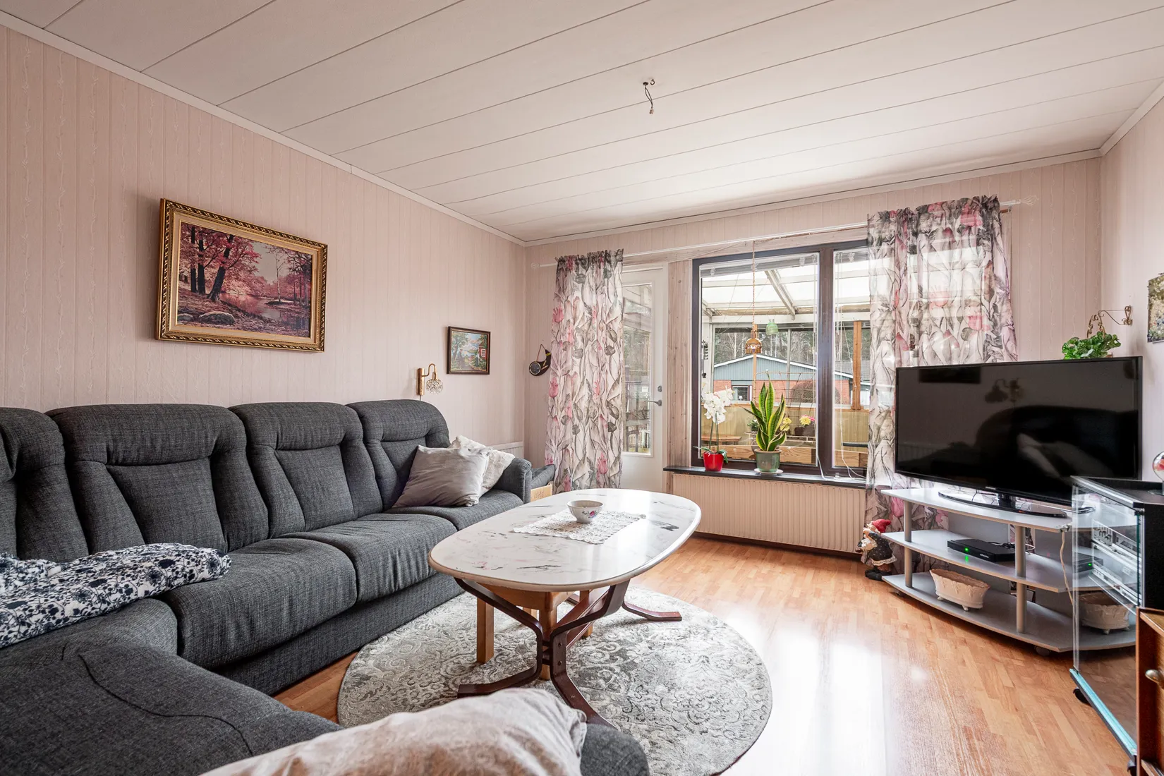 Villa, Smedvägen 3, Virsbo, Surahammar