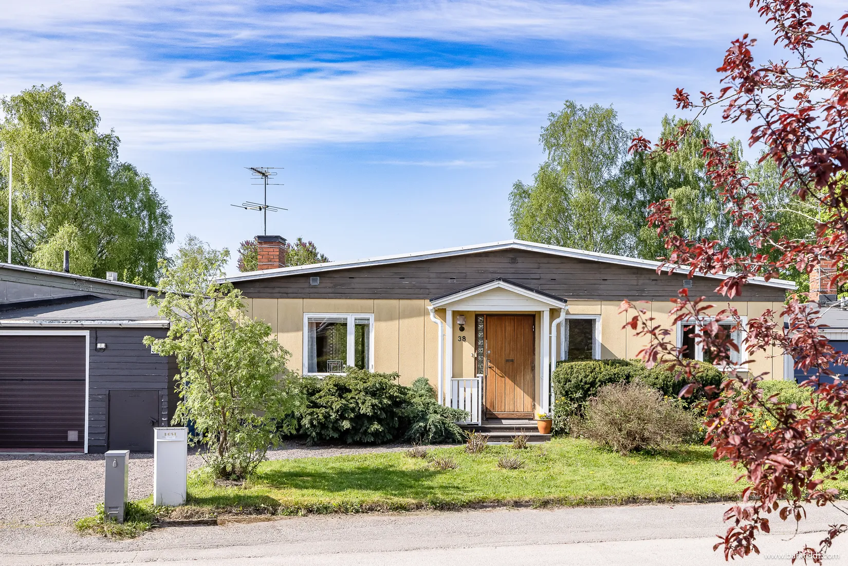 Villa, Radhus, Nämndemansvägen 38, Nåntuna, Uppsala