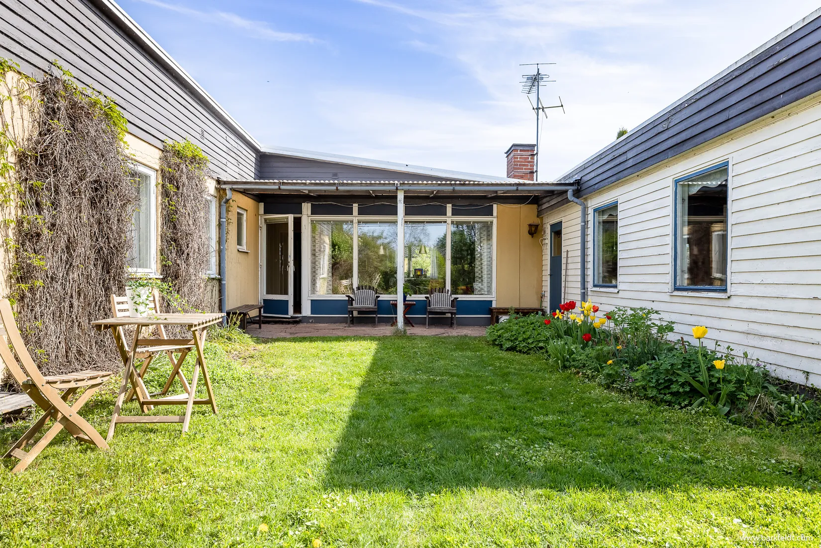 Villa, Radhus, Nämndemansvägen 38, Nåntuna, Uppsala