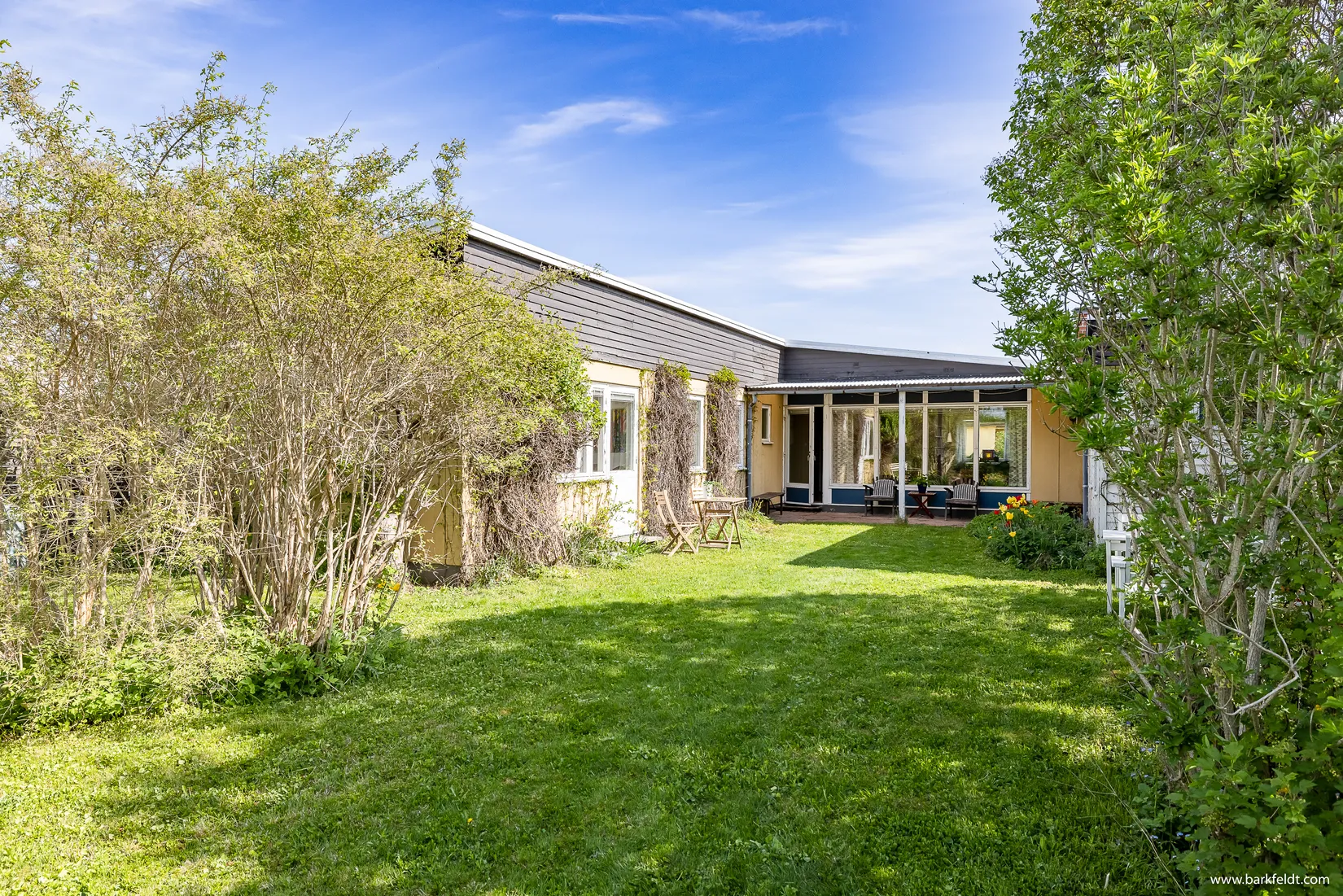 Villa, Radhus, Nämndemansvägen 38, Nåntuna, Uppsala