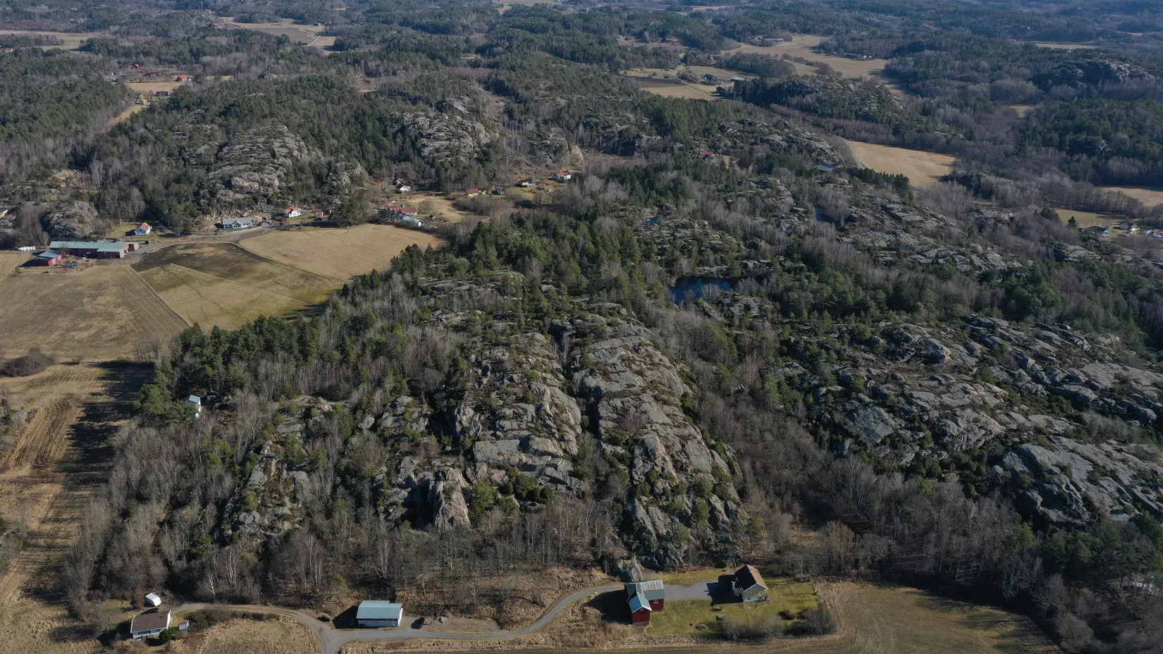 Gård/Skog, Gunneröd-51 ha, Hamburgsund, Tanum