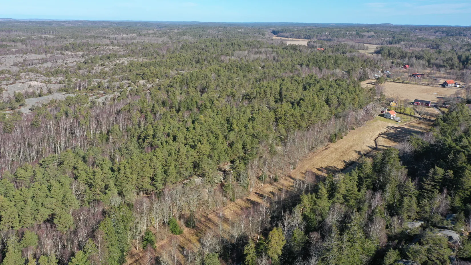 Gård/Skog, Gunneröd-51 ha, Hamburgsund, Tanum