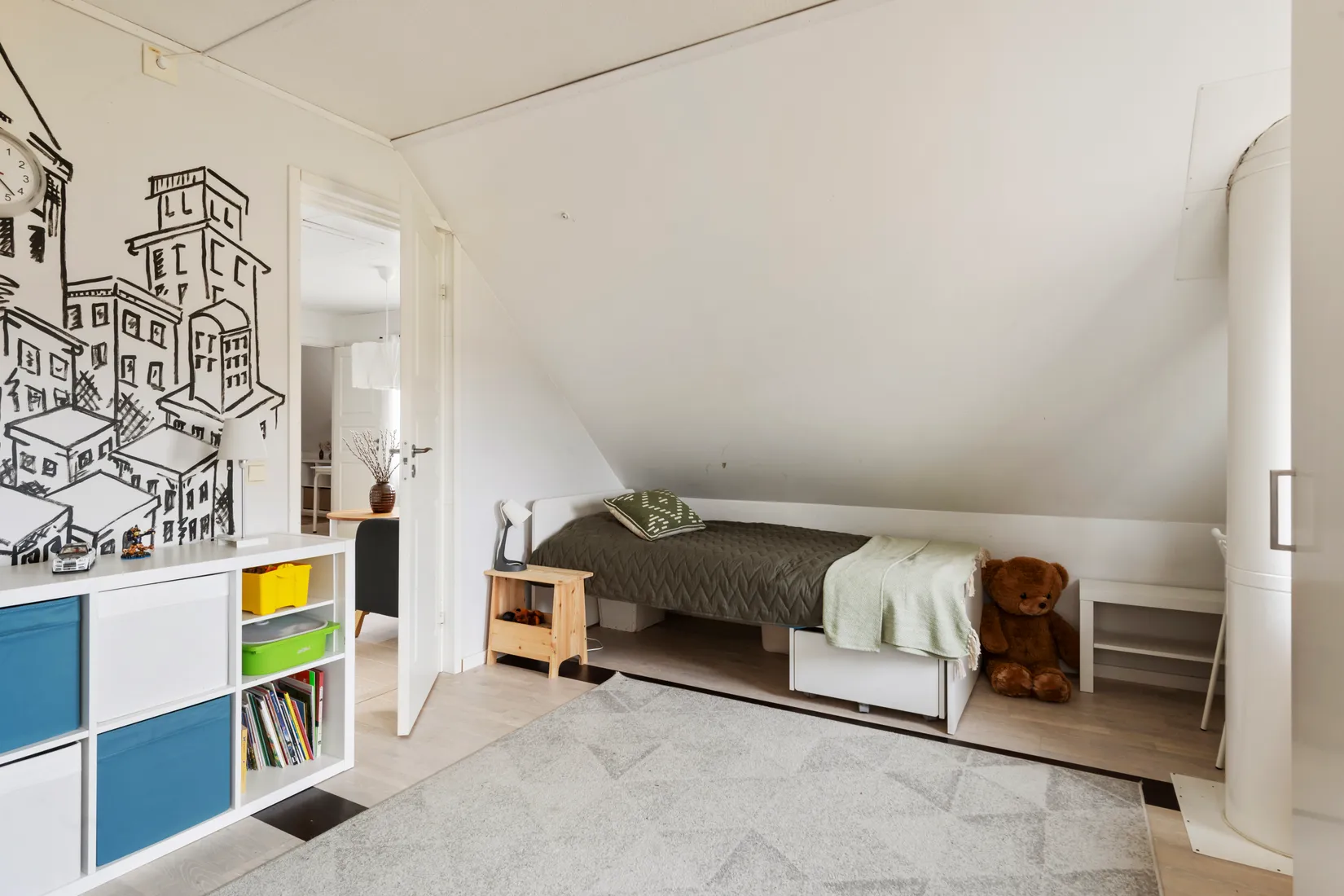 Villa, Ymervägen 38, Täby Kyrkby, Täby