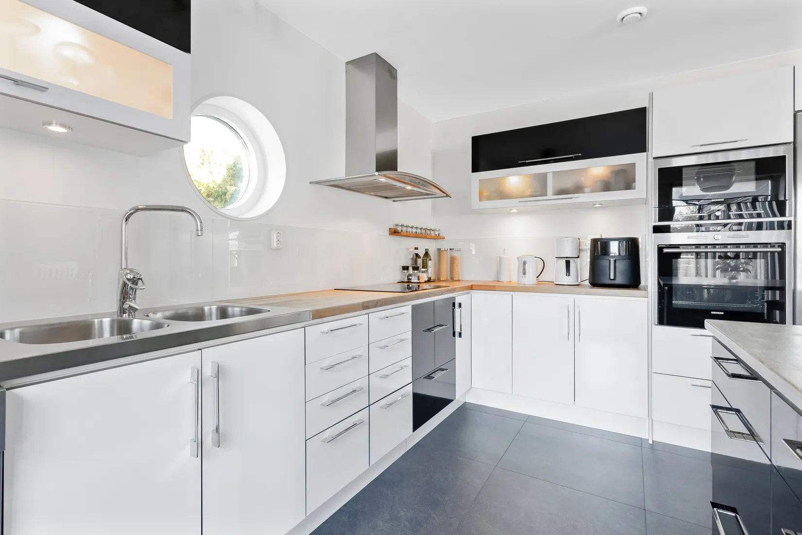 Villa, Rosendalsvägen 6, Tumba - Uttran, Botkyrka