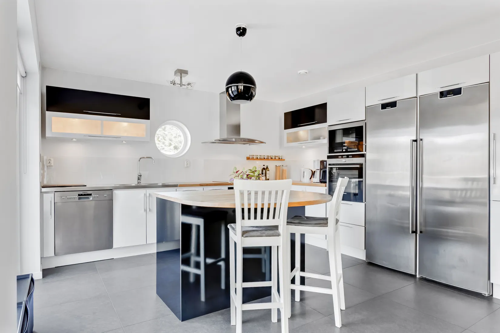 Villa, Rosendalsvägen 6, Tumba - Uttran, Botkyrka