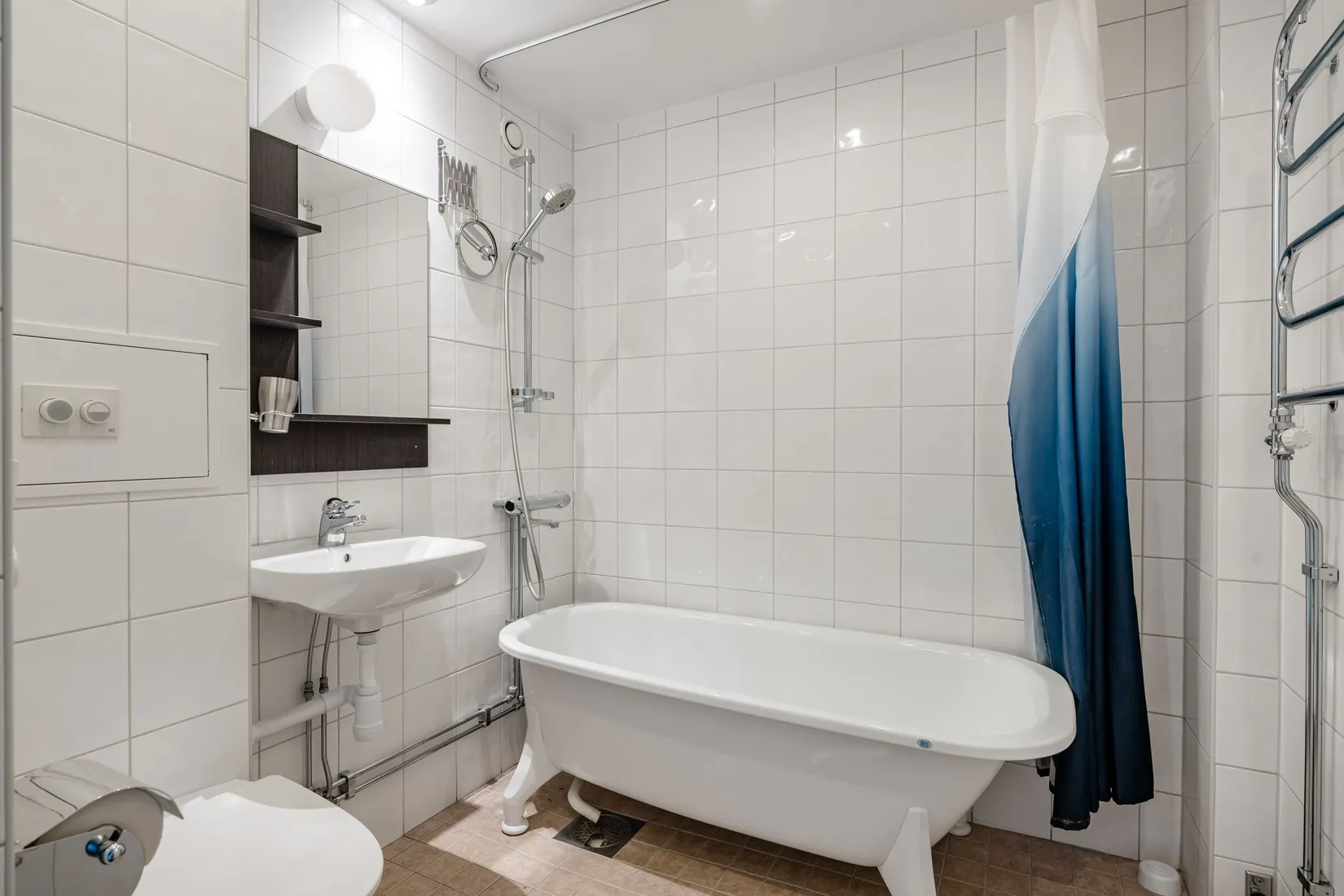 Bostadsrätt, BIBLIOTEKSGÅNGEN 6, Täby centrum, Täby