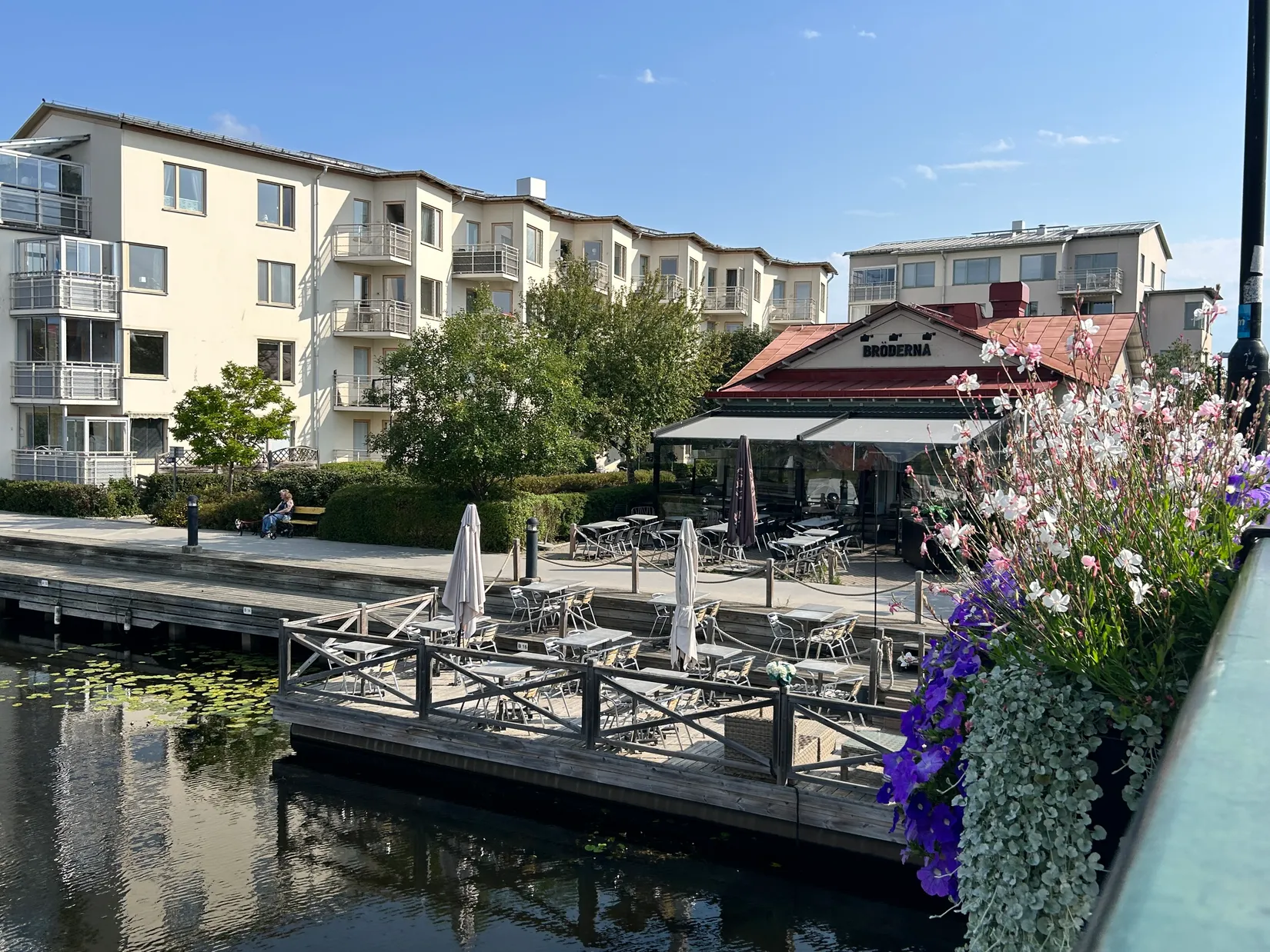 Bostadsrätt, Radhus, Sörgårdsvägen 133, Åkersberga Centrum, Österåker