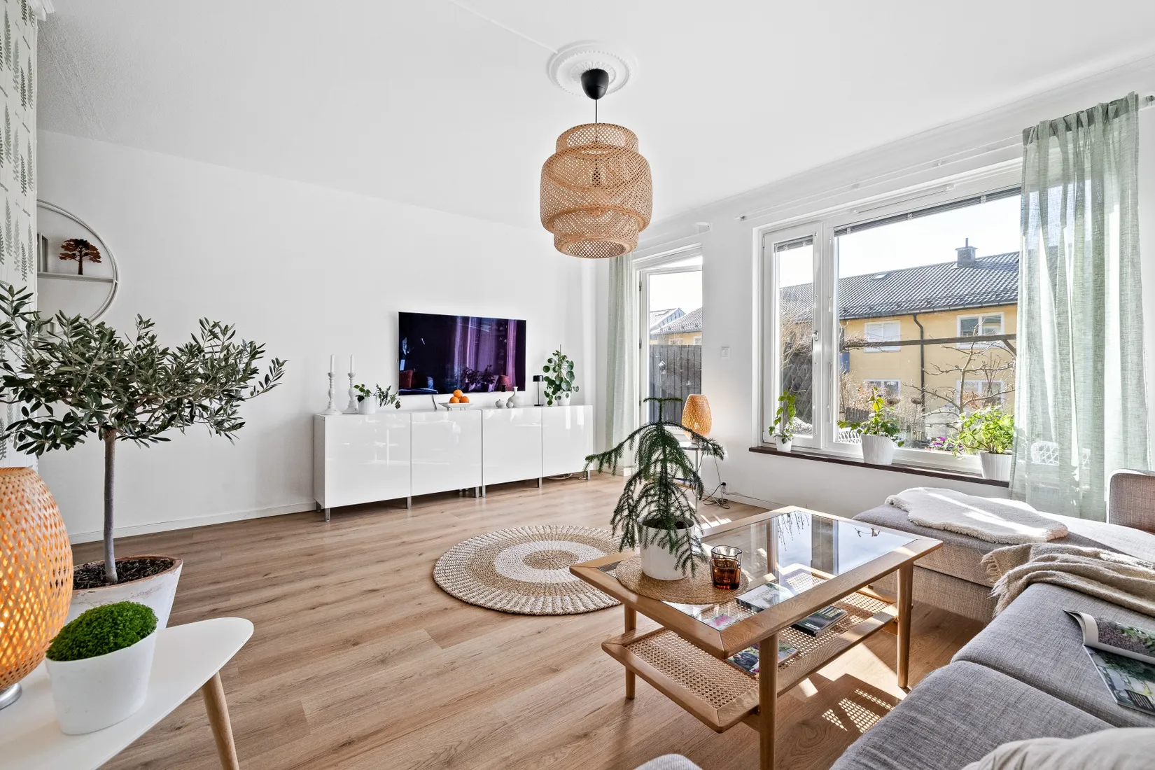 Bostadsrätt, Radhus, Sörgårdsvägen 133, Åkersberga Centrum, Österåker