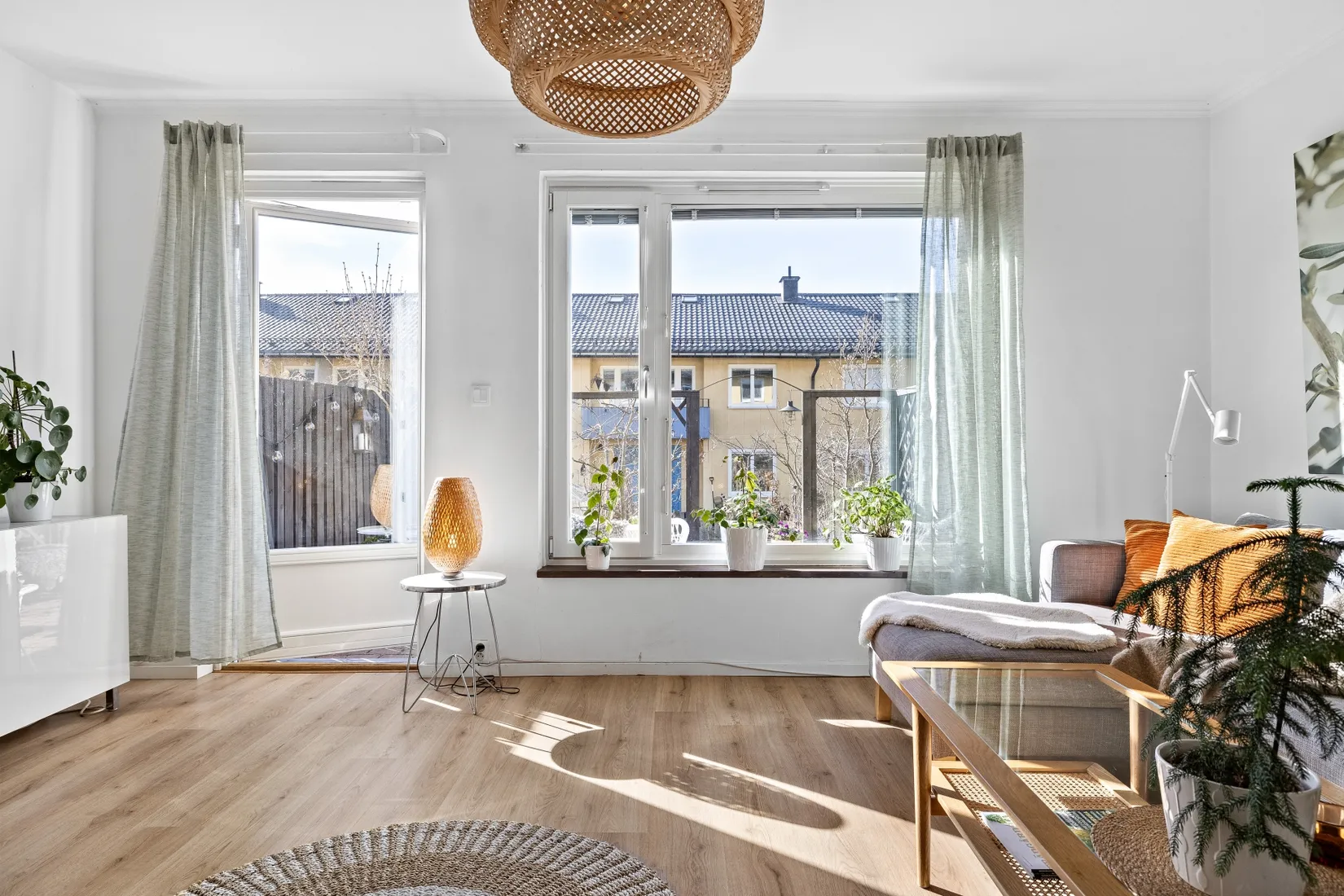 Bostadsrätt, Radhus, Sörgårdsvägen 133, Åkersberga Centrum, Österåker