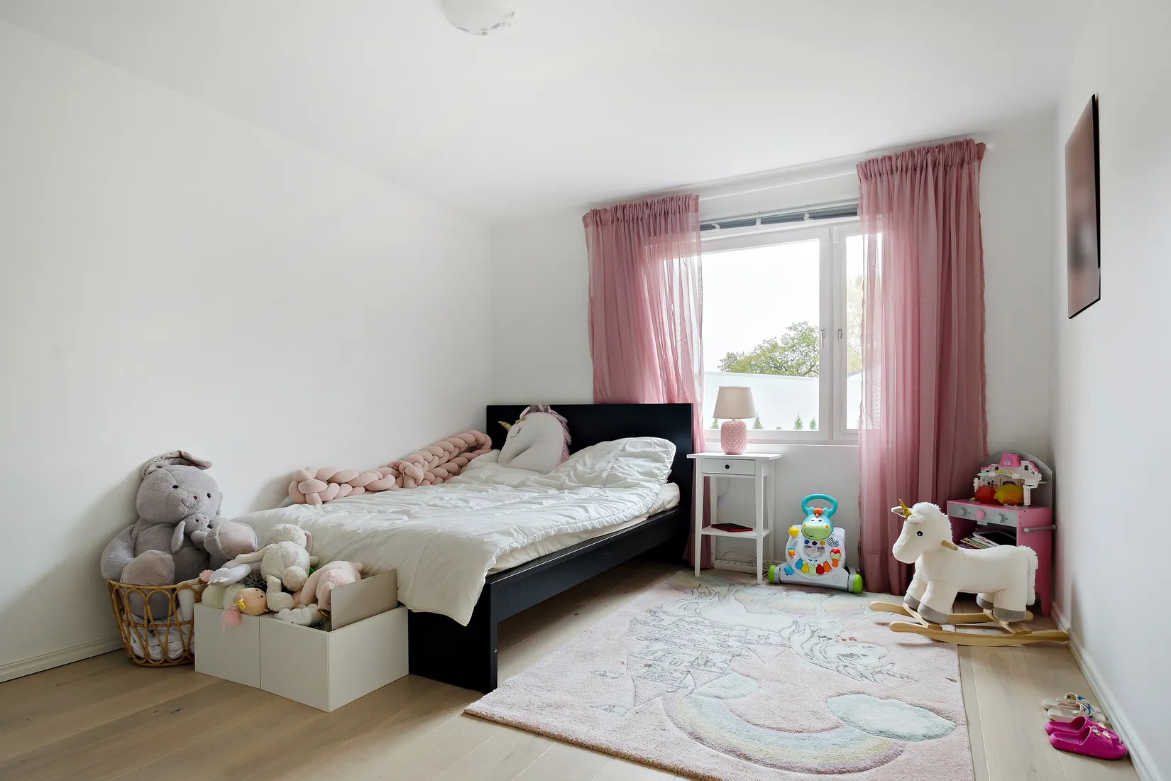 Villa, Våruddsringen 37, Johannesdal, Stockholm