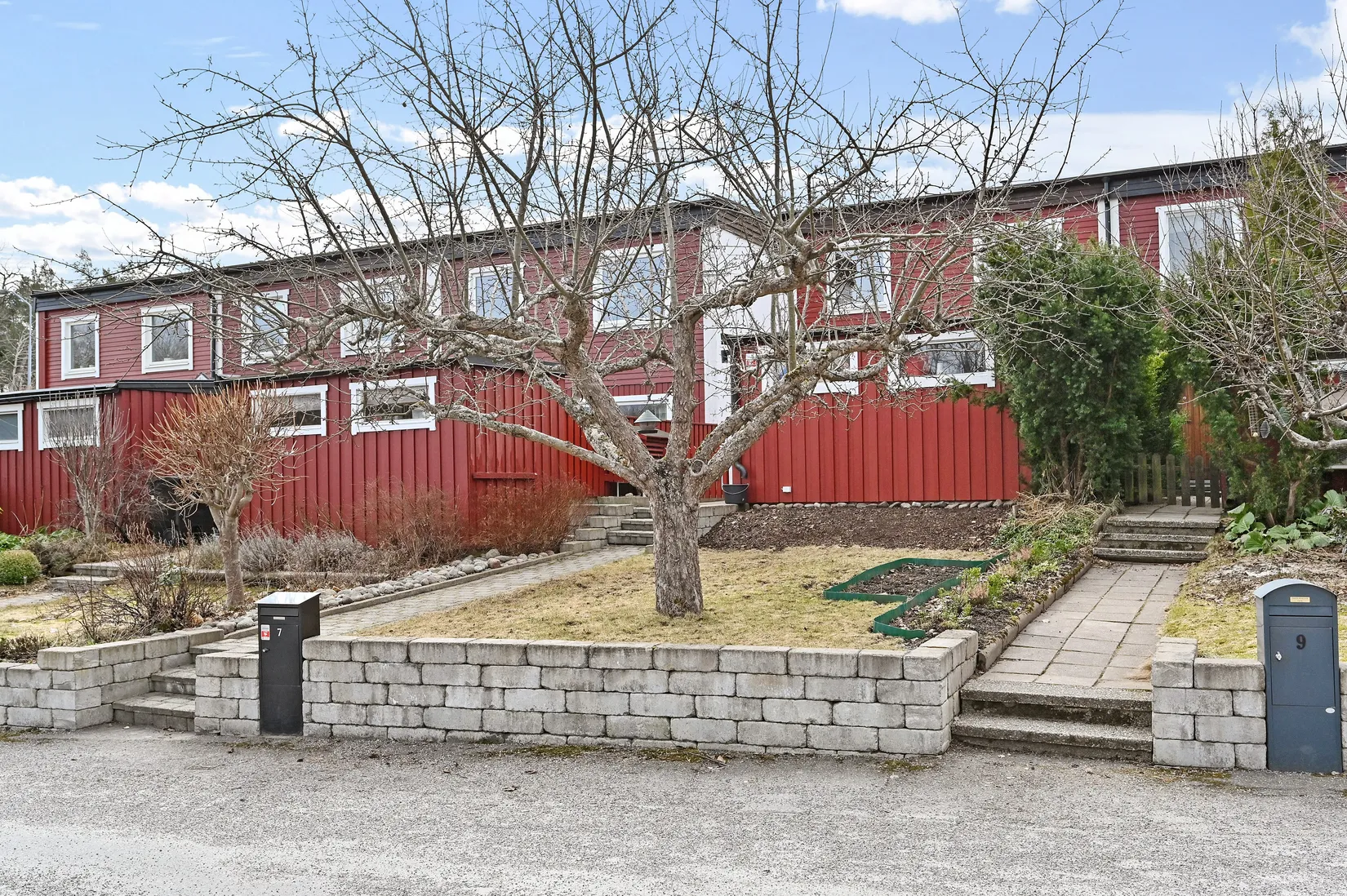 Radhus, Lingonvägen 7, Hemmesta, Värmdö