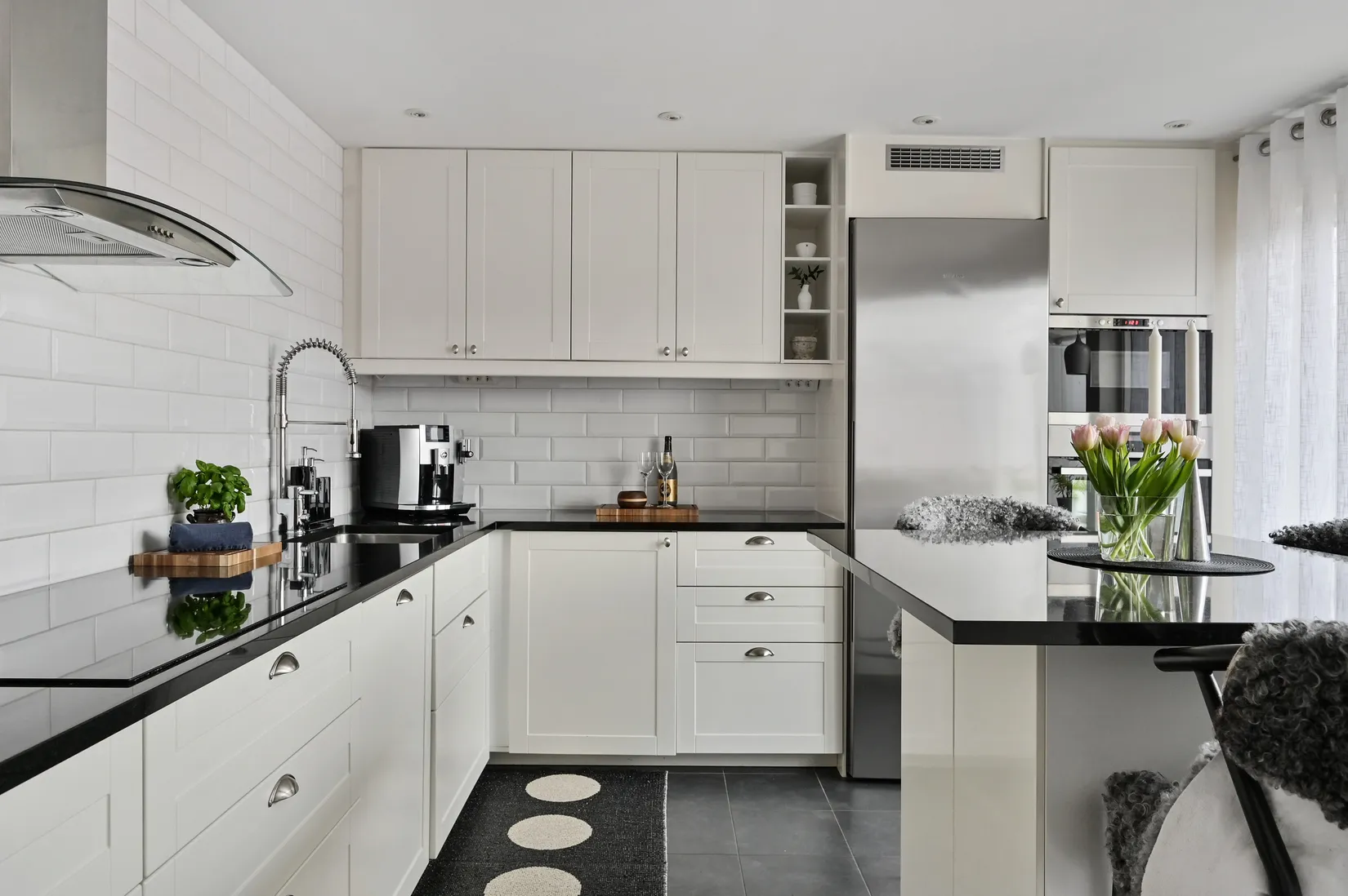 Radhus, Lingonvägen 7, Hemmesta, Värmdö