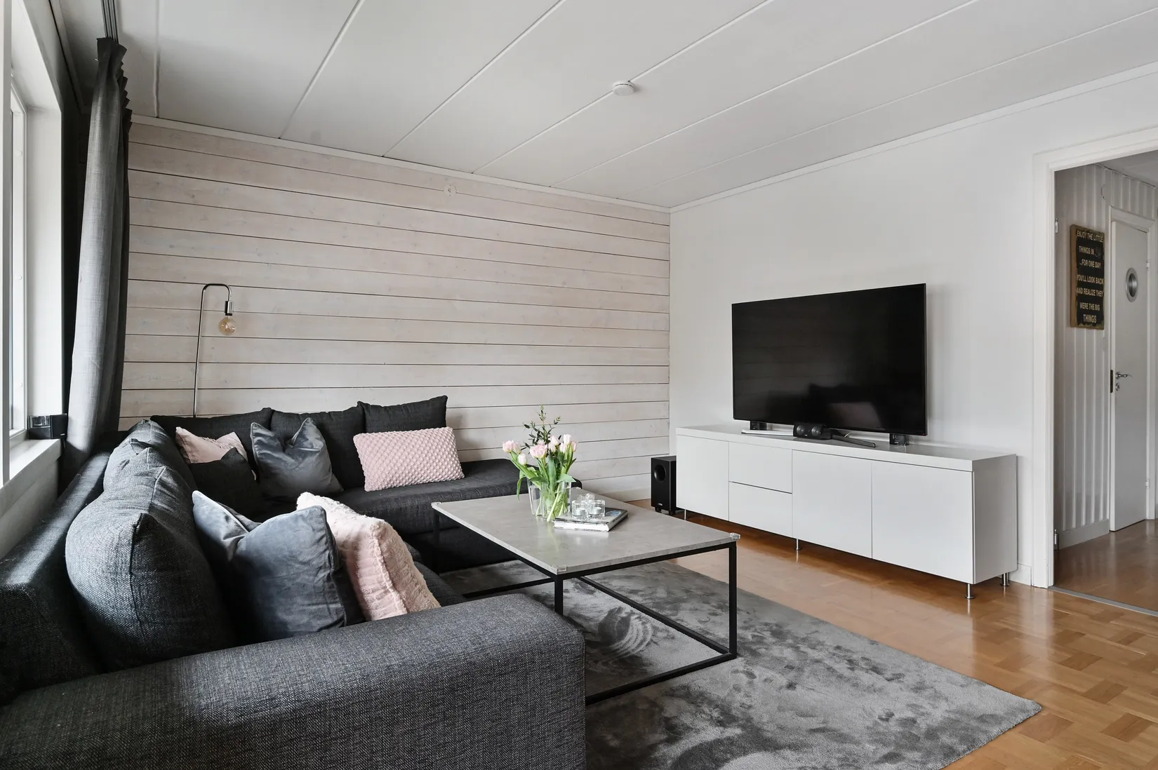 Radhus, Lingonvägen 7, Hemmesta, Värmdö